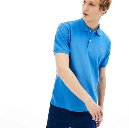 Polo azul de Lacoste